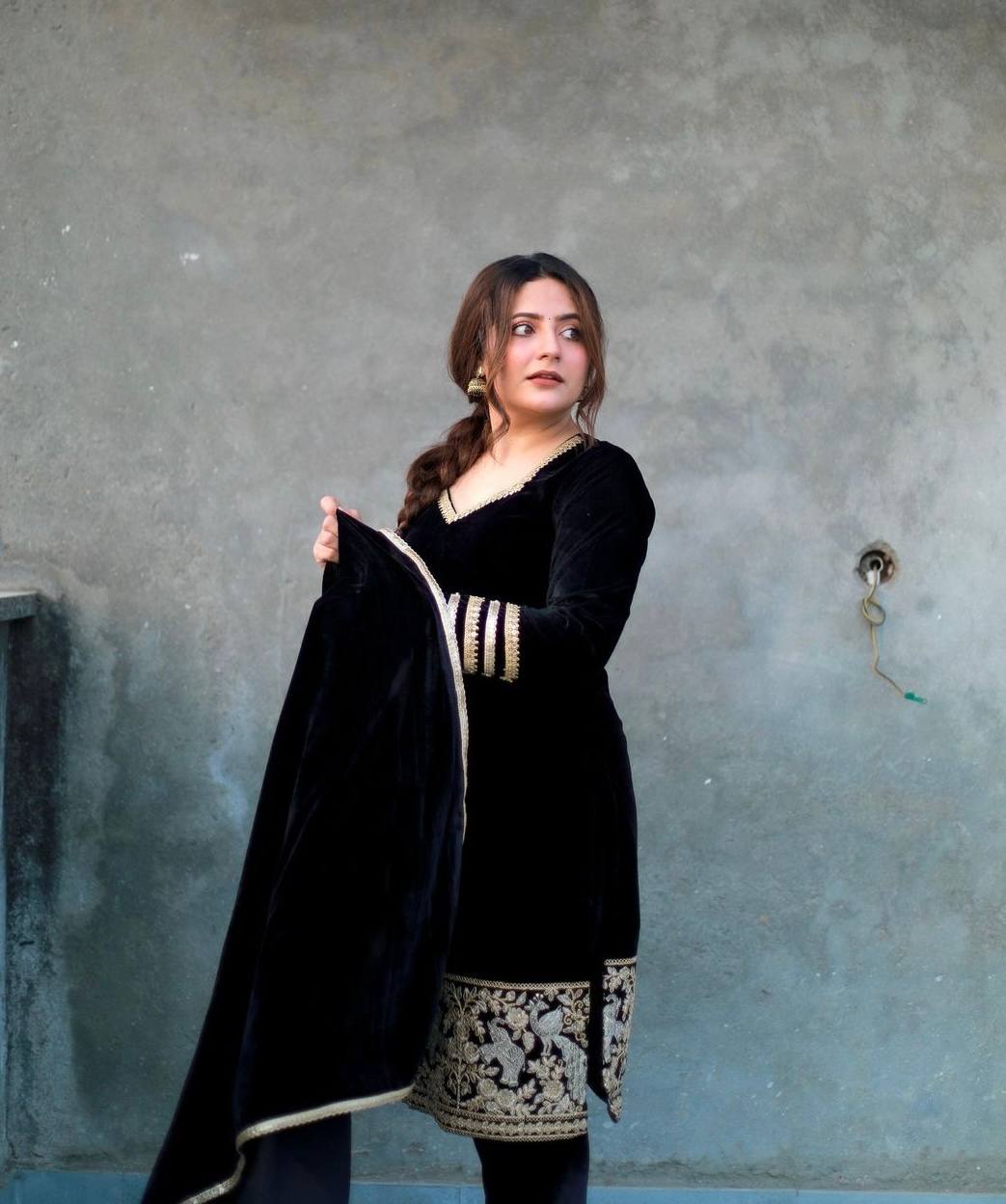 Black Premium Velvet Designer Kurta Set