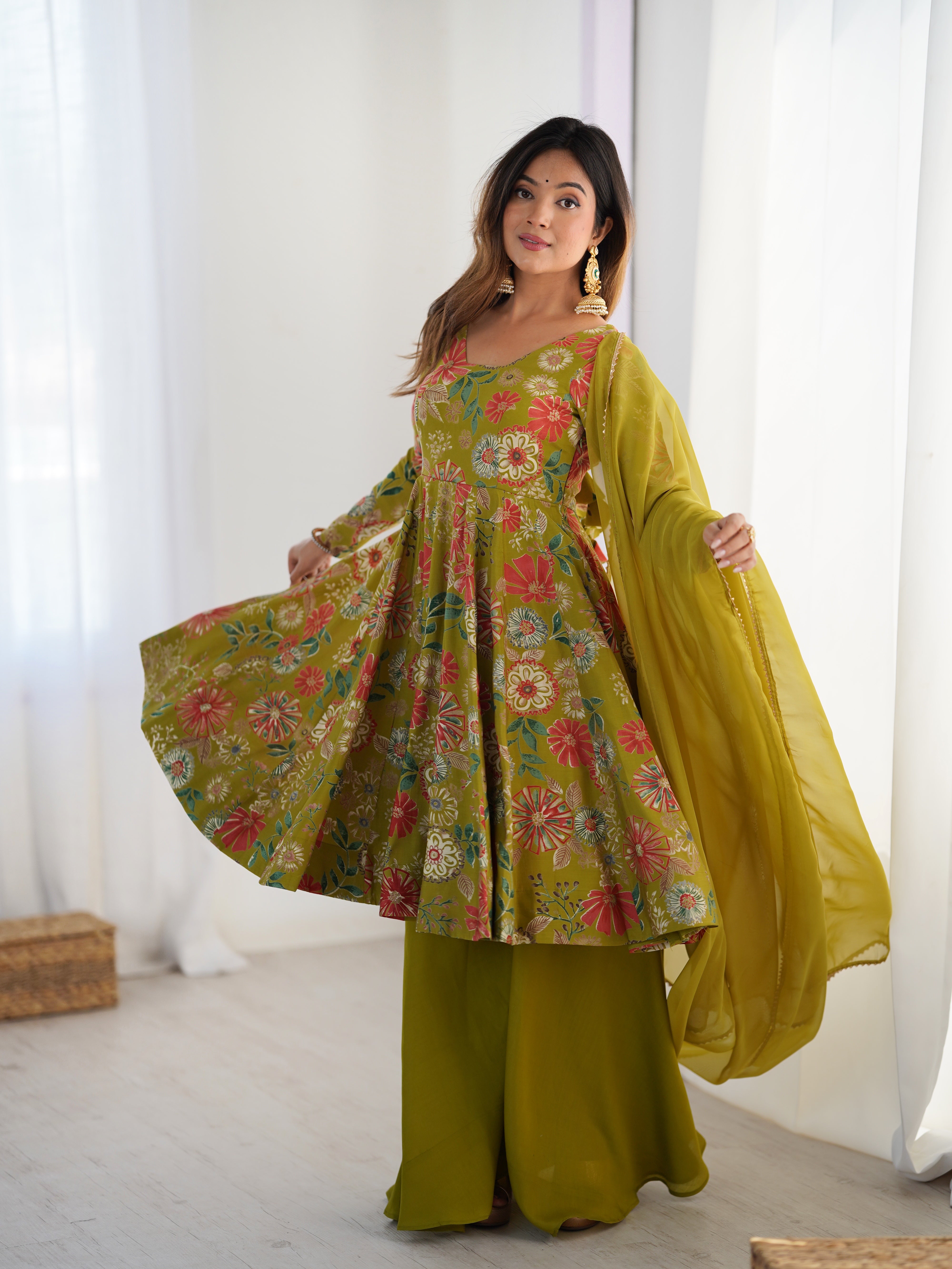 Mahendi Designer Roman Silk Chanderi Kediya Kurta Set – 4 Mtr Flair with Organza Dupatta & Palazzo