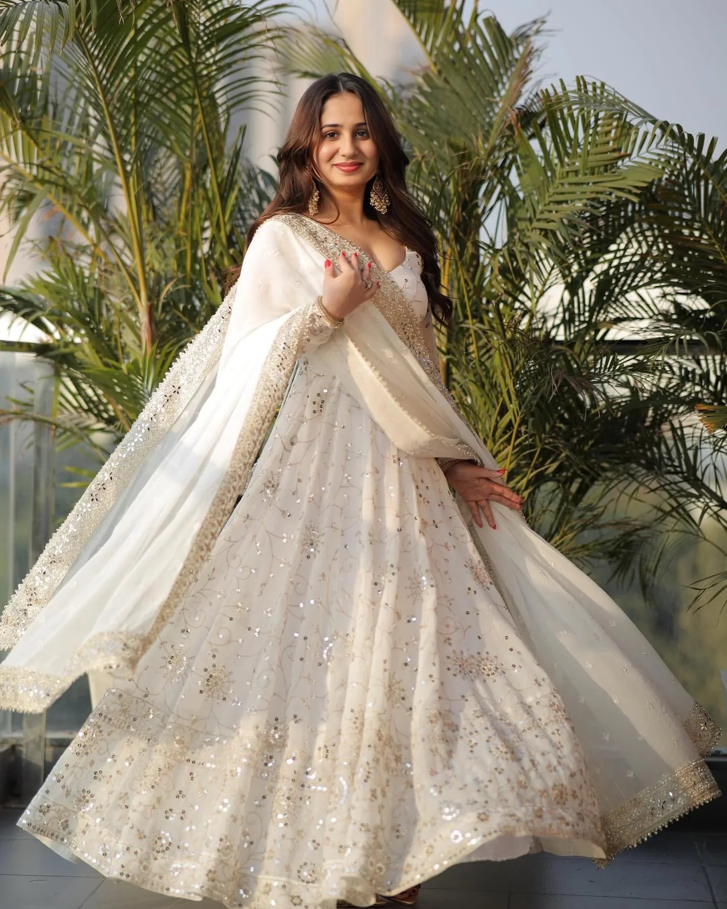 Beautiful White Partywear Anarkali Suit