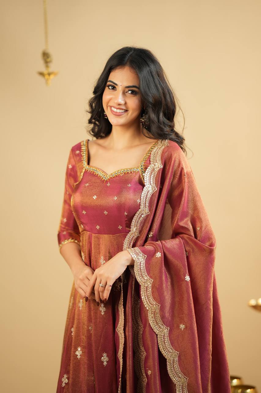 Saakshi`s cosmo Slit Anarkali Premium Suit Set