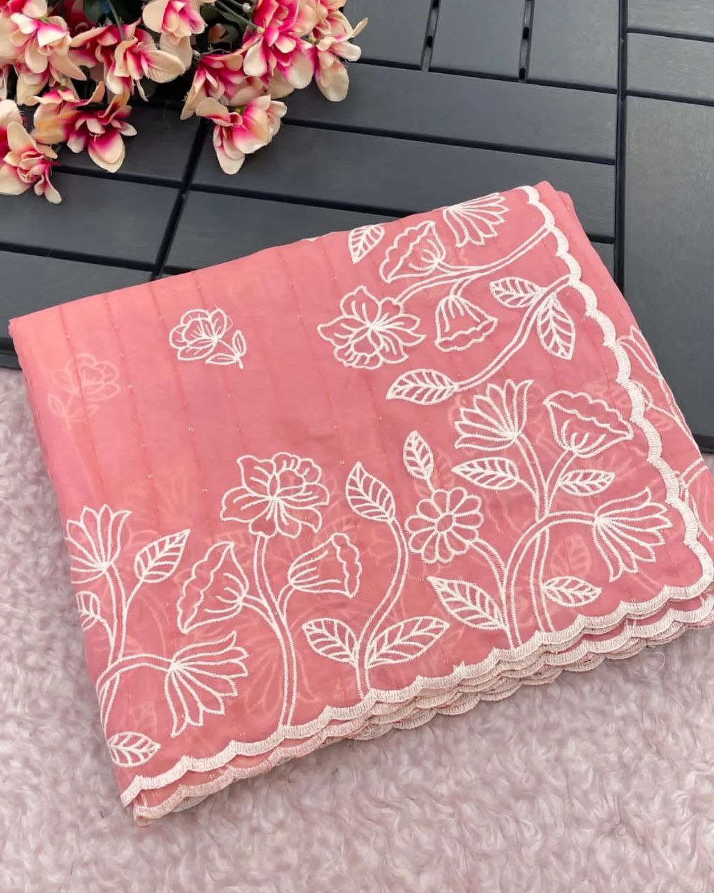 New Designer Soft Silk Organza Beautiful Cut Work Kashmiri Viscouse Thread Work Saree